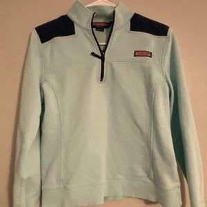 Medium Vineyard Vines shep shirt